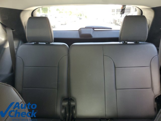Used 2021 Chevrolet Traverse Premier w/ Redline Edition FWD image 11