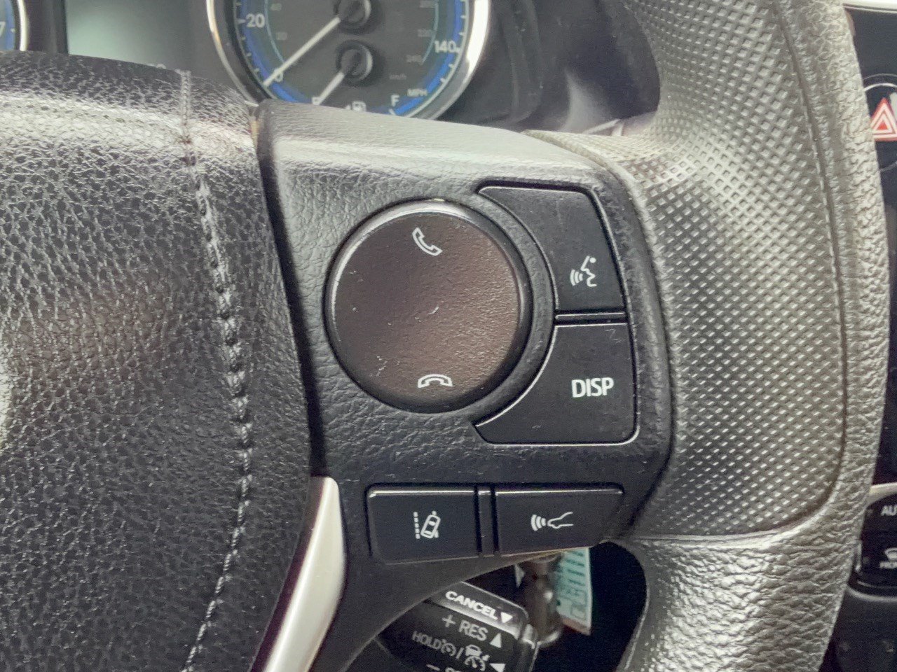 Used 2019 Toyota Corolla LE FWD image 19