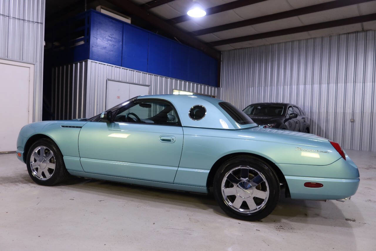 Used 2002 Ford Thunderbird Deluxe image 2