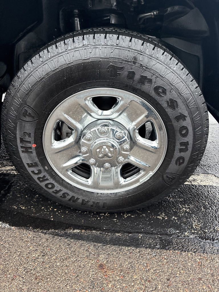 Used 2025 RAM 3500 Tradesman image 9