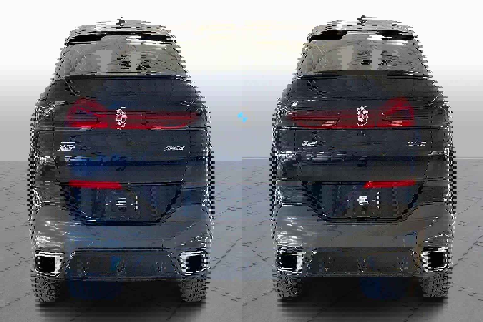 Used 2024 BMW X6 xDrive40i w/ Premium Package image 4