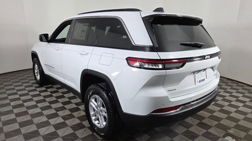 New 2025 Jeep Grand Cherokee Laredo w/ Luxury Tech Group I image 6