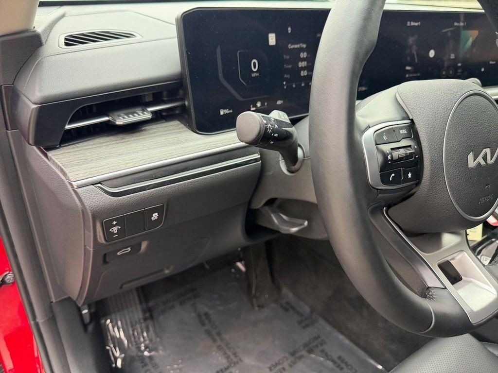 Used 2025 Kia K5 EX image 14