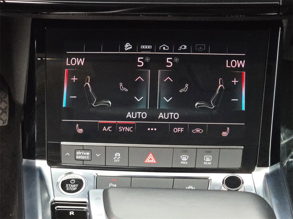 Certified 2024 Audi Q8 e-tron Premium image 31