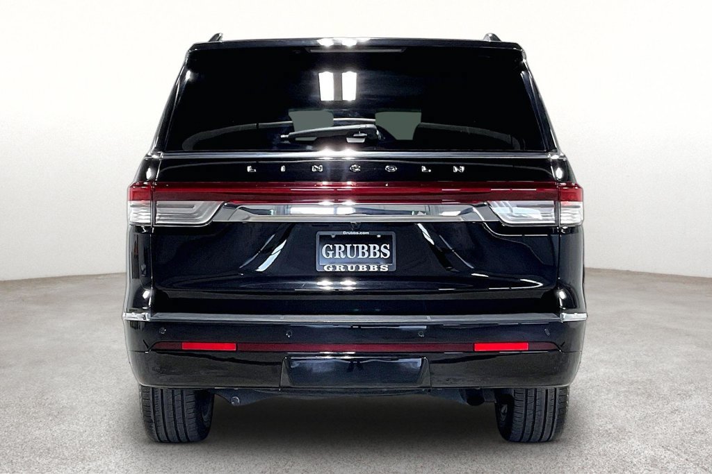 Used 2024 Lincoln Navigator Black Label AWD/4WD image 5