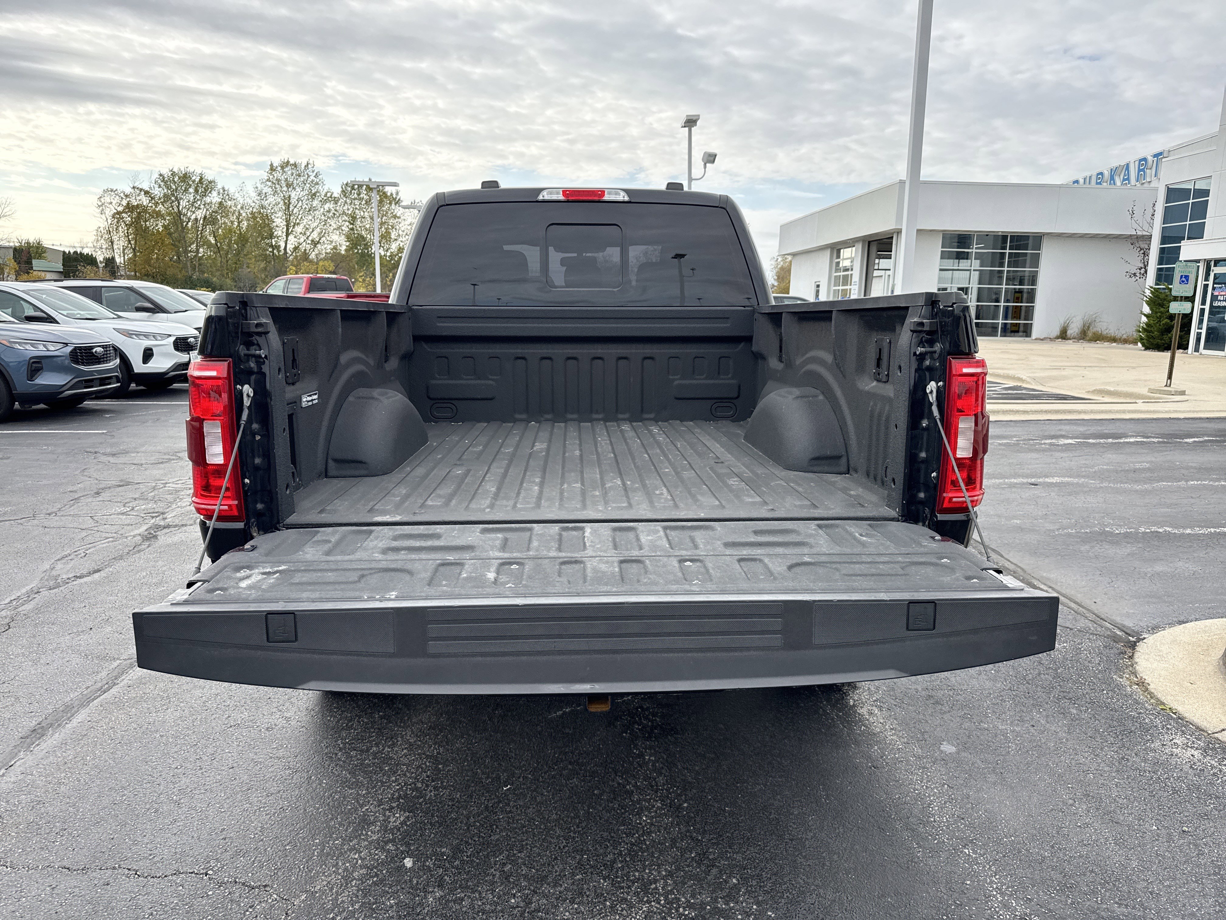 Used 2022 Ford F150 XLT w/ Equipment Group 302A High image 16