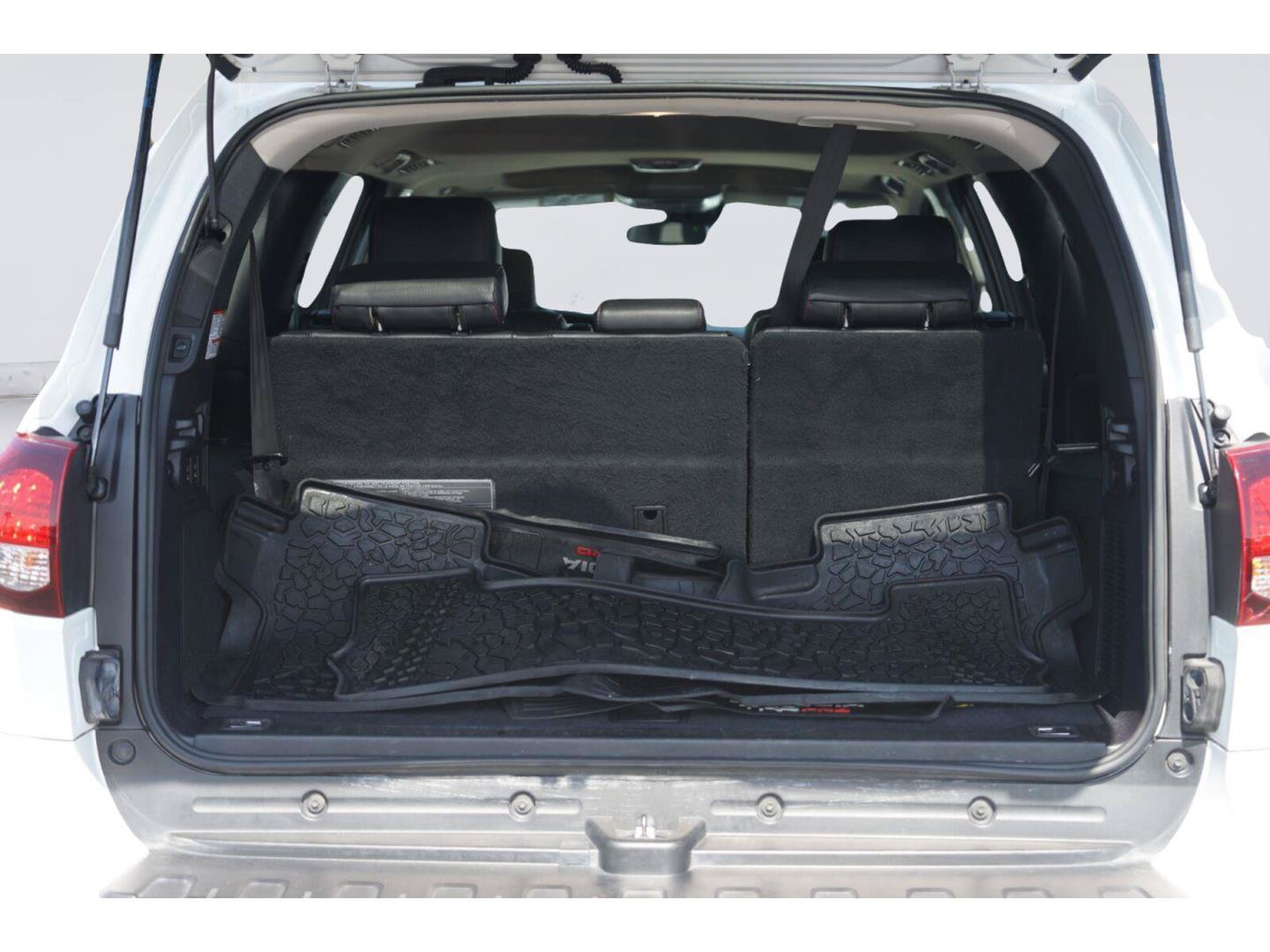 Used 2020 Toyota Sequoia TRD Pro AWD/4WD image 34