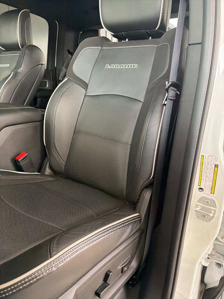 Used 2025 RAM 3500 Laramie image 10