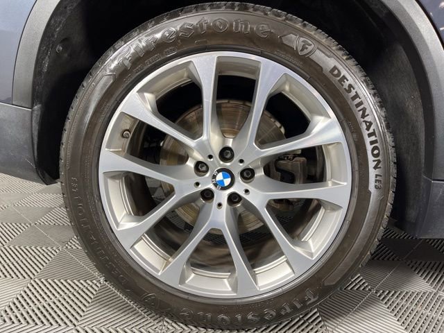 Used 2021 BMW X5 xDrive40i w/ Parking Assistance Package image 15
