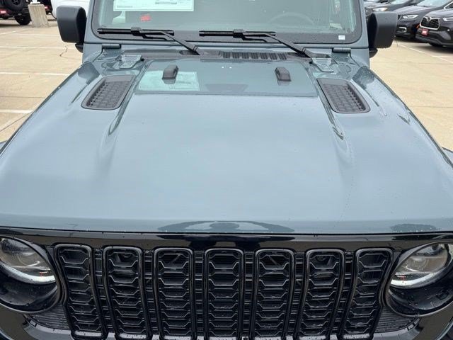 New 2026 Jeep Gladiator Sport AWD/4WD image 38