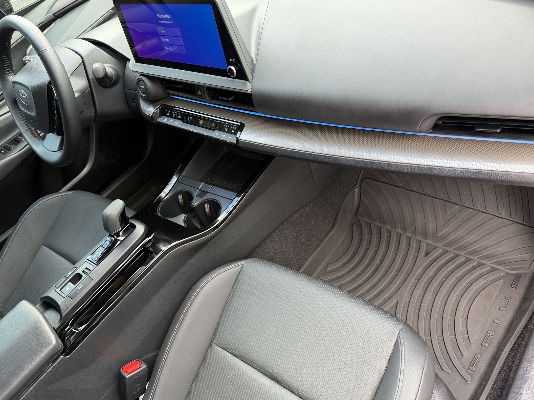 Used 2024 Toyota Prius Limited FWD image 33