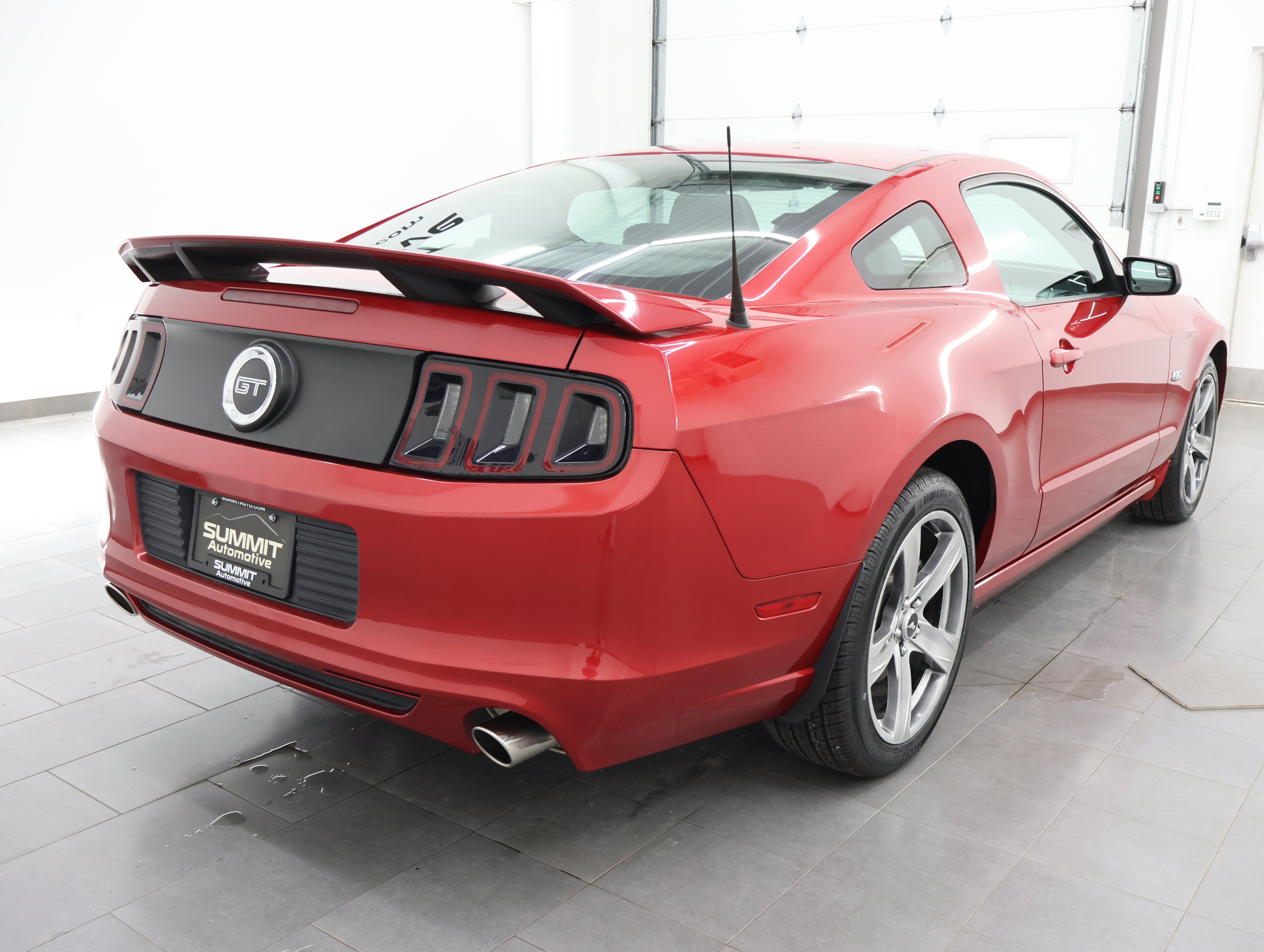 Used 2013 Ford Mustang GT Premium w/ Comfort Pkg RWD image 5