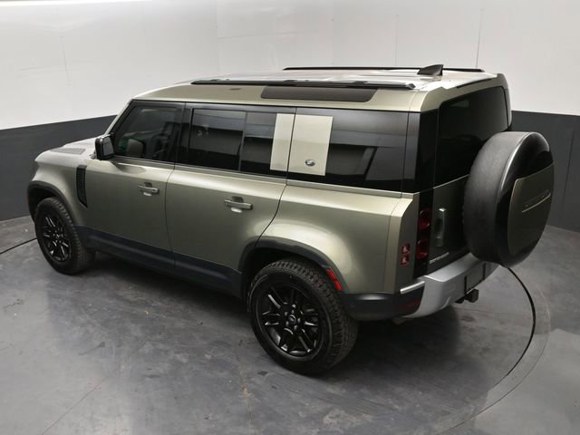 Used 2024 Land Rover Defender 110 S image 28