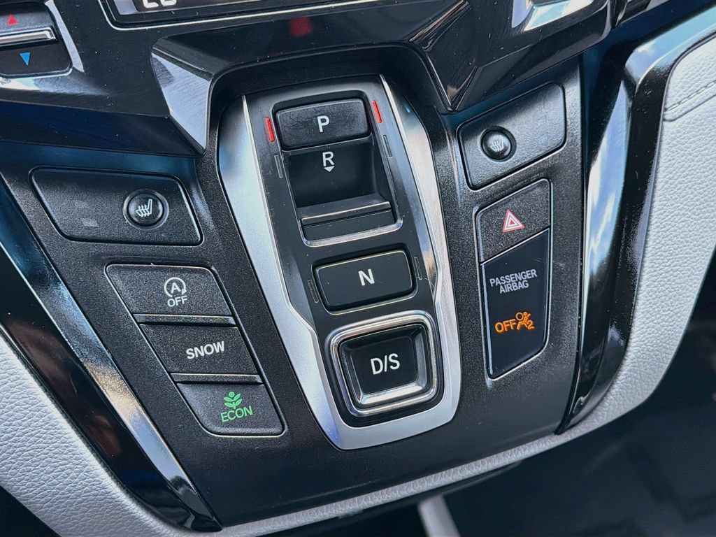 Certified 2024 Honda Odyssey Touring image 16