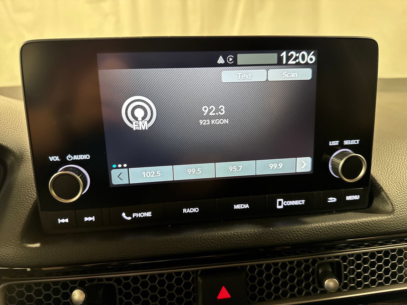 Used 2025 Honda Civic LX image 21