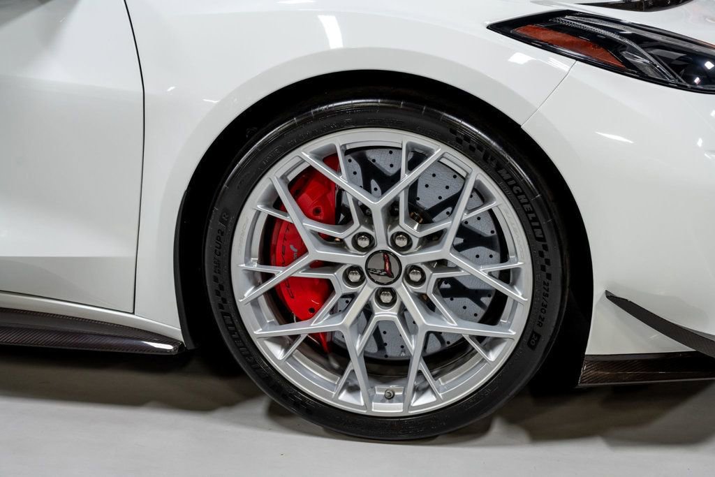 Used 2026 Chevrolet Corvette ZR1 w/ ZR1 Carbon Fiber Aero Package image 31