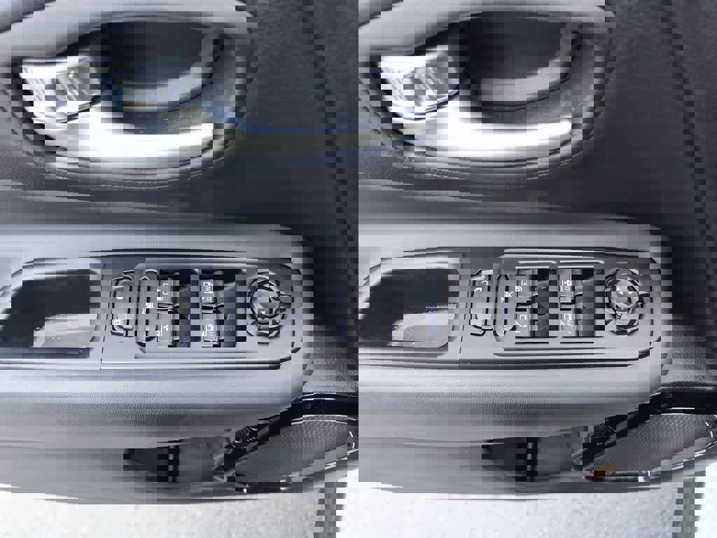 Used 2020 Jeep Renegade Altitude image 13