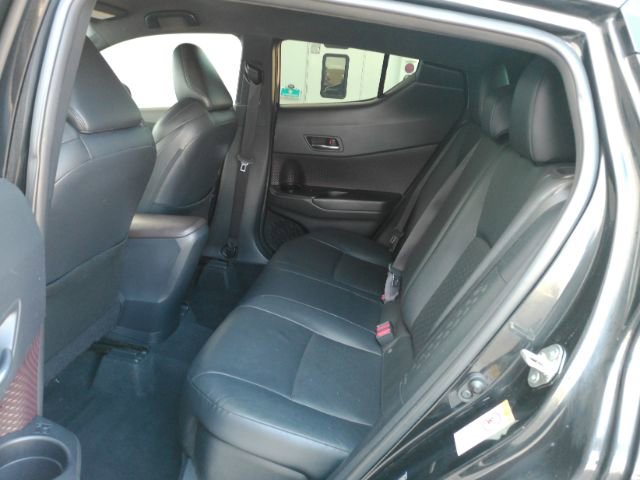 Used 2019 Toyota C-HR Limited image 19