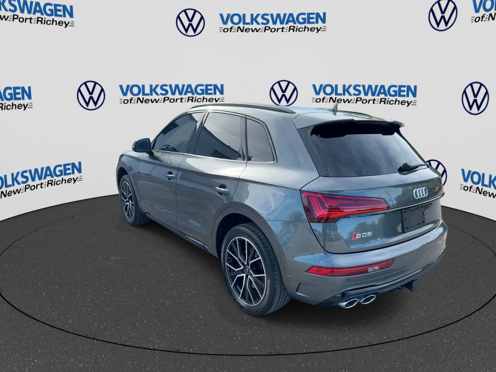 Used 2023 Audi SQ5 Premium Plus w/ Premium Plus Package AWD/4WD image 12
