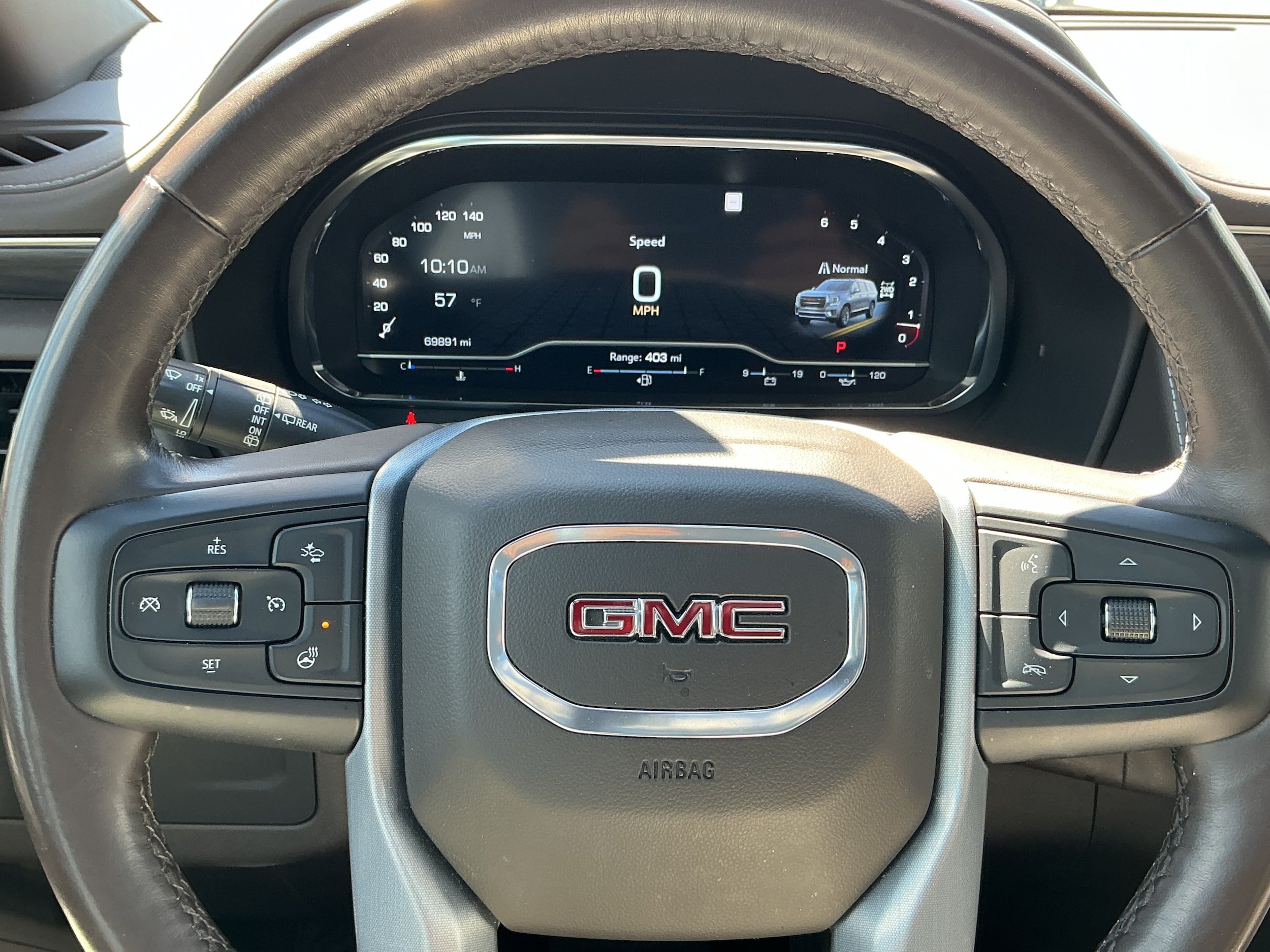Certified 2022 GMC Yukon SLT w/ SLT Premium Package AWD/4WD image 6