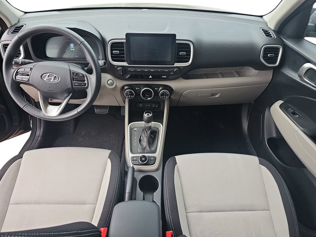 Certified 2026 Hyundai Venue SEL FWD image 9