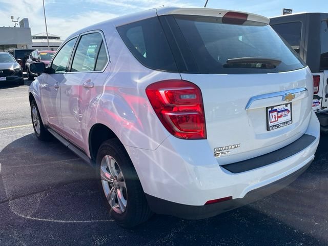 Used 2017 Chevrolet Equinox LS FWD image 4
