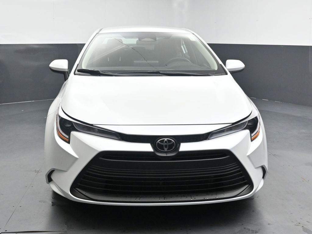 New 2026 Toyota Corolla LE FWD image 3