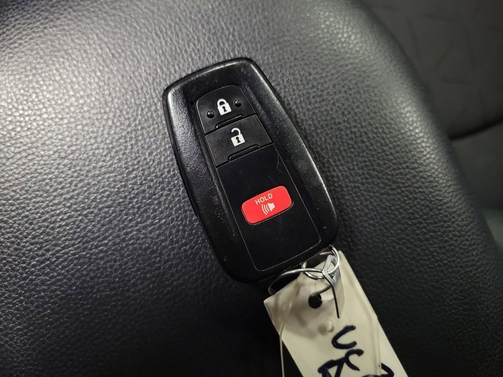 Used 2024 Toyota RAV4 XLE image 16