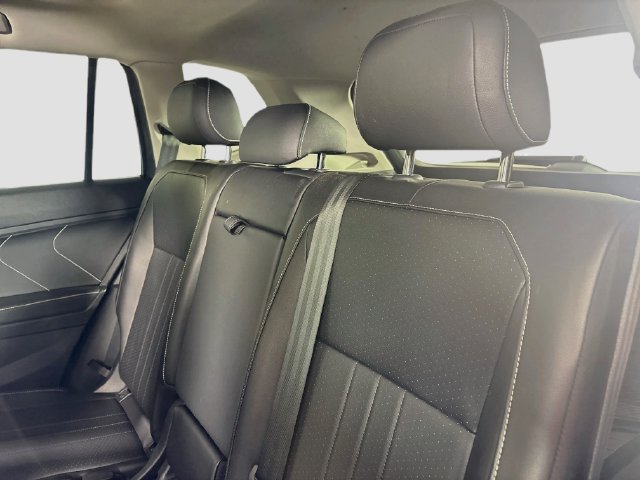 Certified 2023 Volkswagen Tiguan SE w/ Panoramic Sunroof Package AWD/4WD image 23