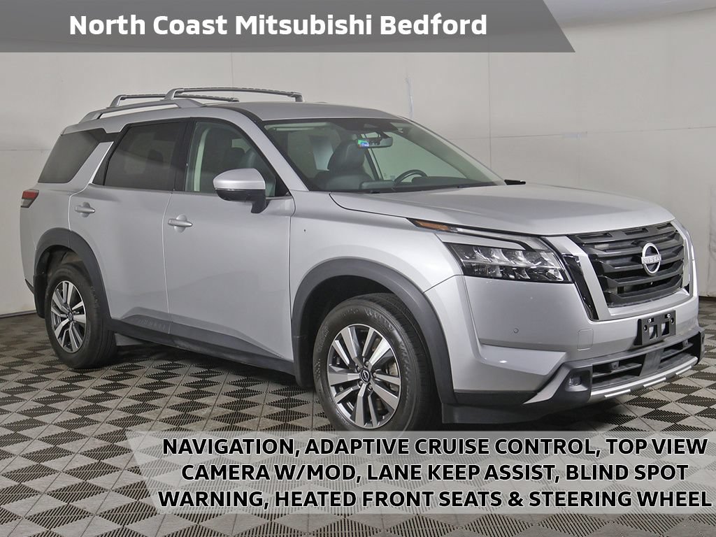 Used 2023 Nissan Pathfinder SL AWD/4WD image 1