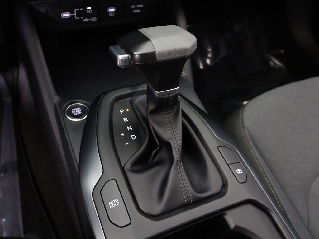 Used 2025 Kia K4 LXS image 46
