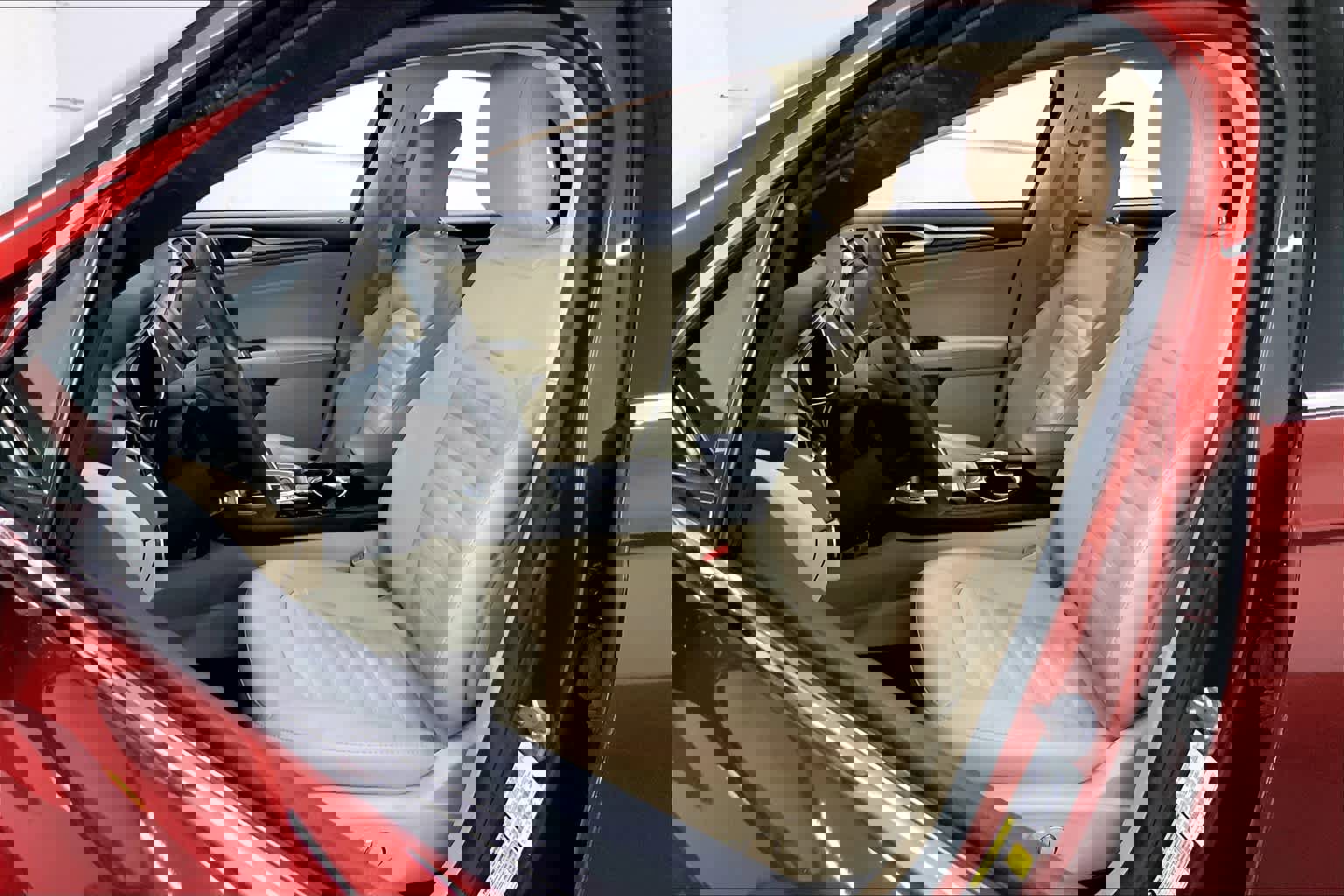 Used 2014 Ford Fusion SE w/ Equipment Group 202A image 6