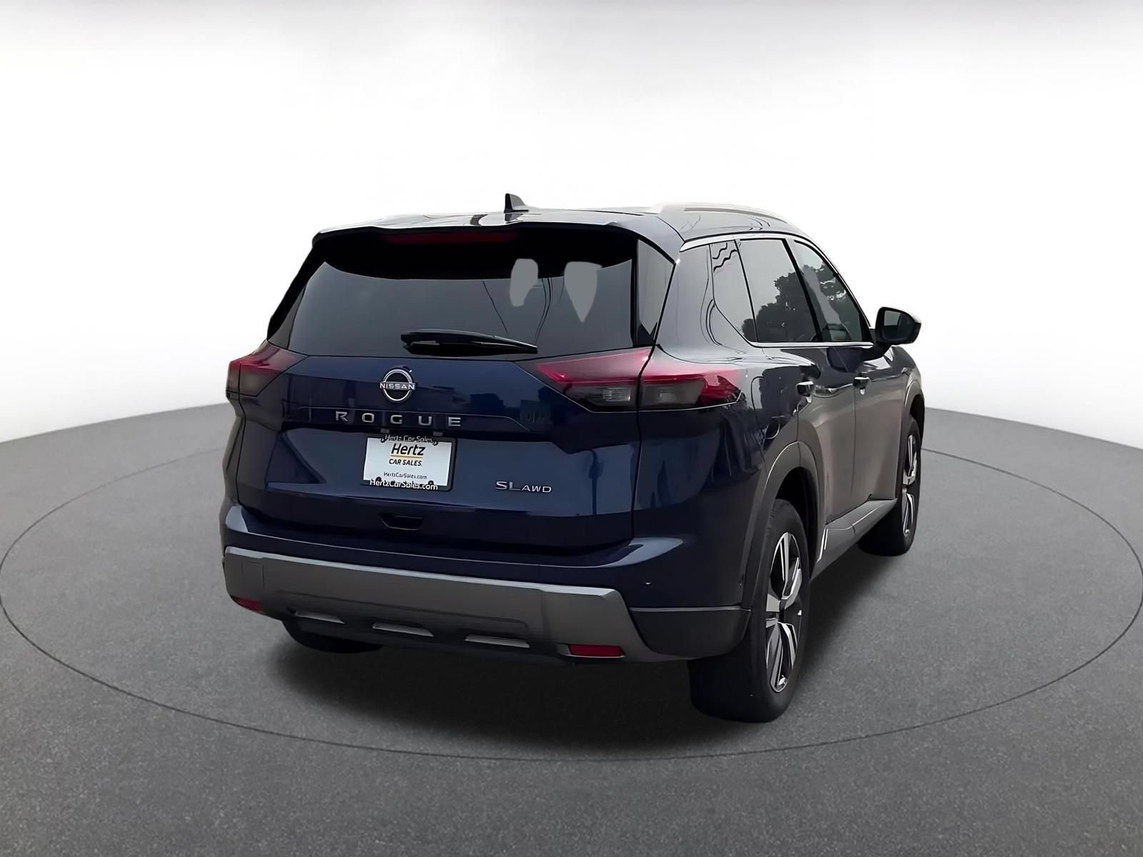 Used 2026 Nissan Rogue SL AWD/4WD image 16