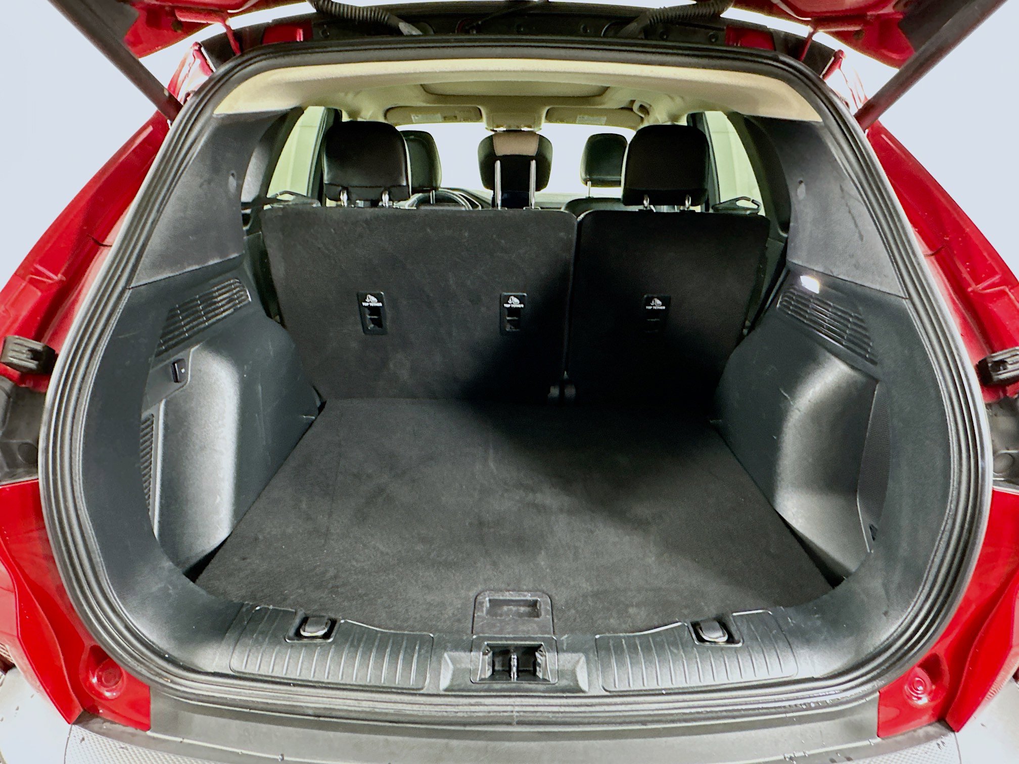 Used 2020 Ford Escape Titanium image 29