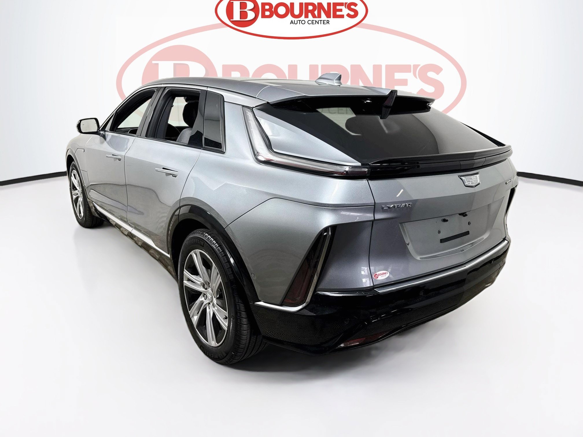 Used 2024 Cadillac Lyriq Tech w/ Driver Assist Package AWD/4WD image 9
