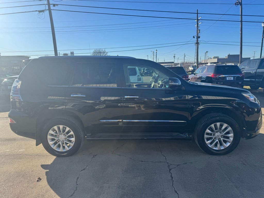 Used 2016 Lexus GX 460 image 6