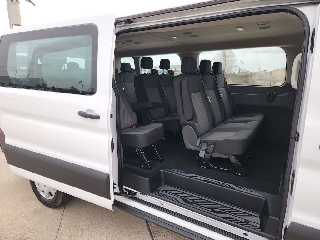 Used 2025 Ford Transit 350 XLT image 14