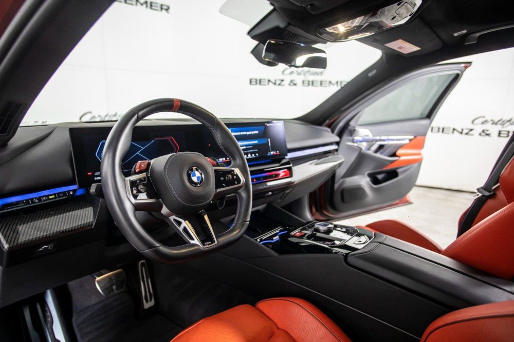 Used 2025 BMW M5 w/ Carbon Package AWD/4WD image 16