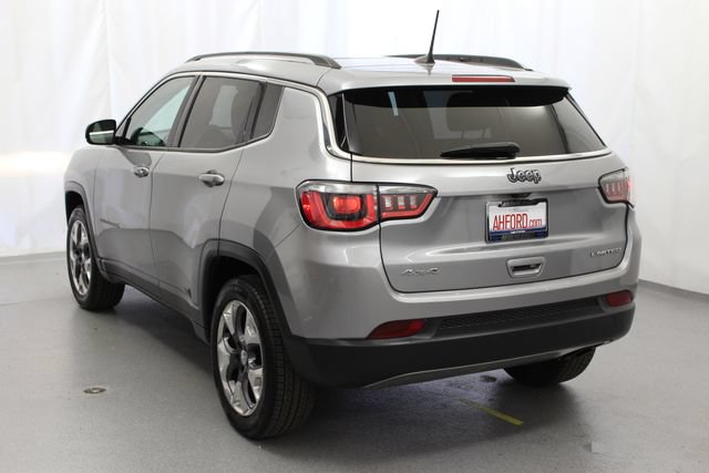 Used 2017 Jeep Compass Limited w/ Navigation Group AWD/4WD image 5