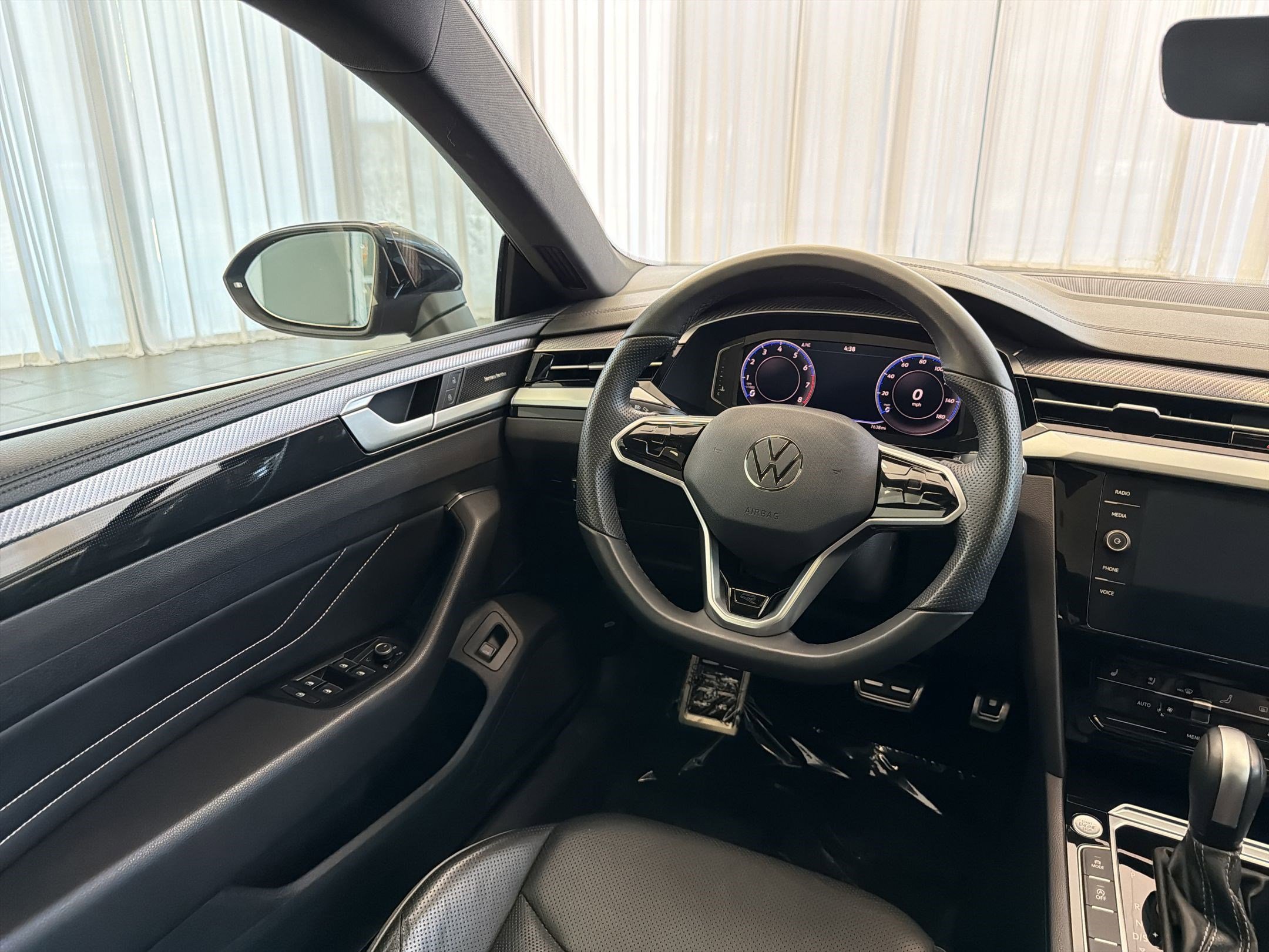 Used 2023 Volkswagen Arteon SEL Premium AWD/4WD image 28