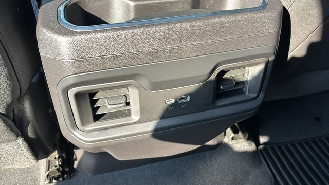 Used 2024 Chevrolet Silverado 1500 LT Trail Boss w/ LT Trail Boss Premium Package image 10