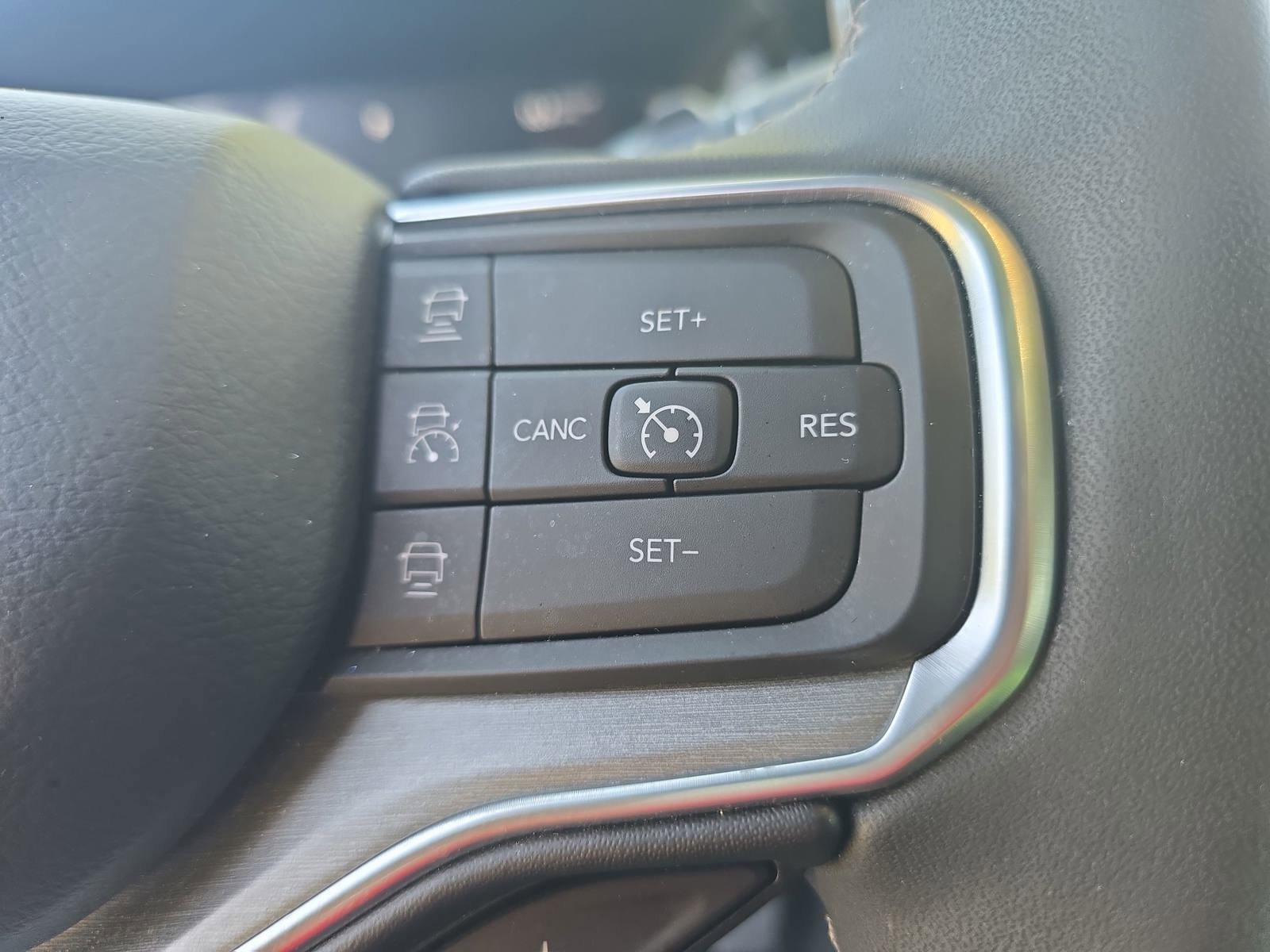 Used 2023 Jeep Wagoneer Series II AWD/4WD image 20