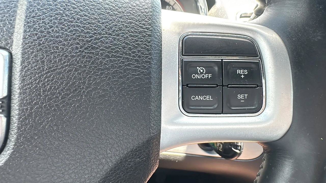 Used 2018 Dodge Grand Caravan GT FWD image 36