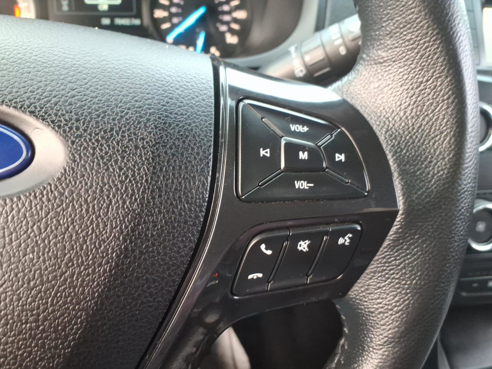 Used 2018 Ford Explorer XLT image 18