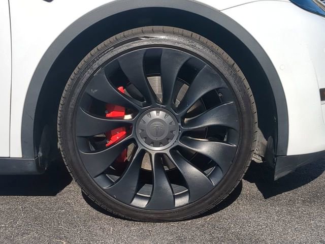 Used 2022 Tesla Model Y Performance image 11