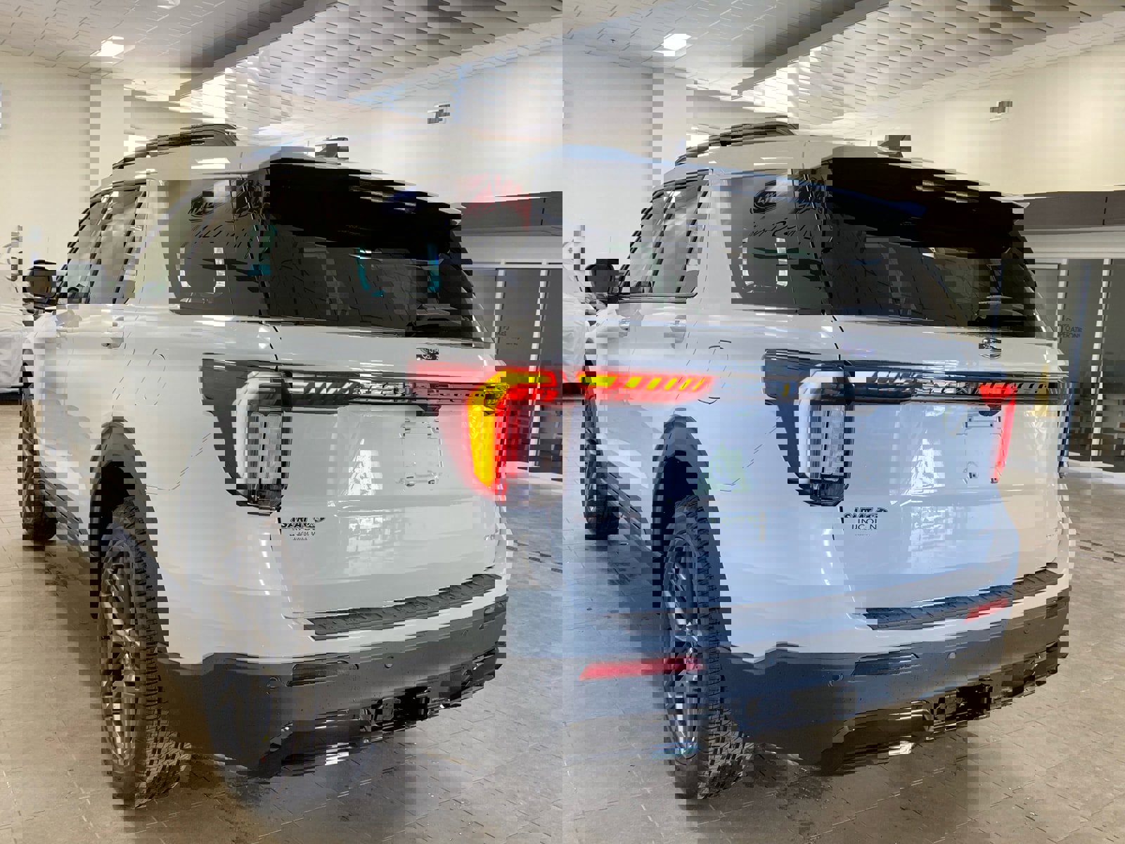 New 2026 Ford Explorer ST-Line image 35