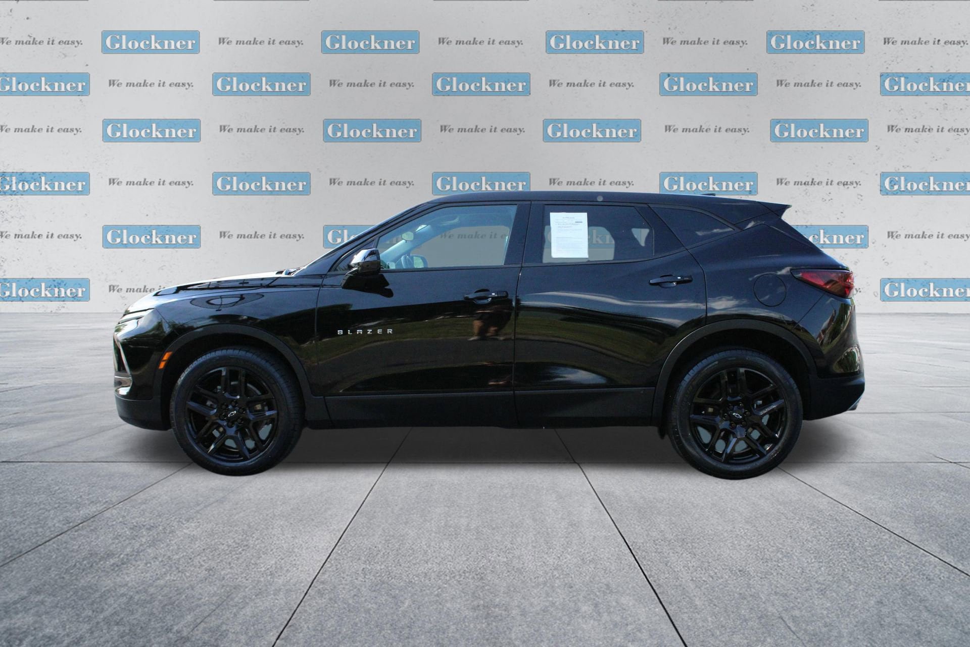 Used 2023 Chevrolet Blazer LT FWD image 9