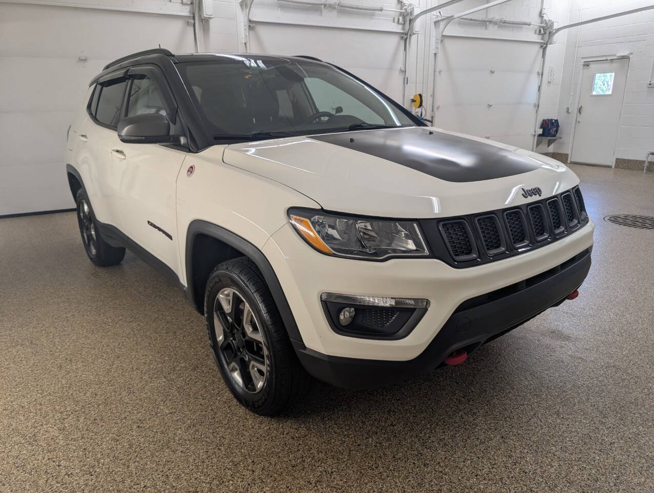 Used 2018 Jeep Compass Trailhawk w/ Navigation Group AWD/4WD image 5