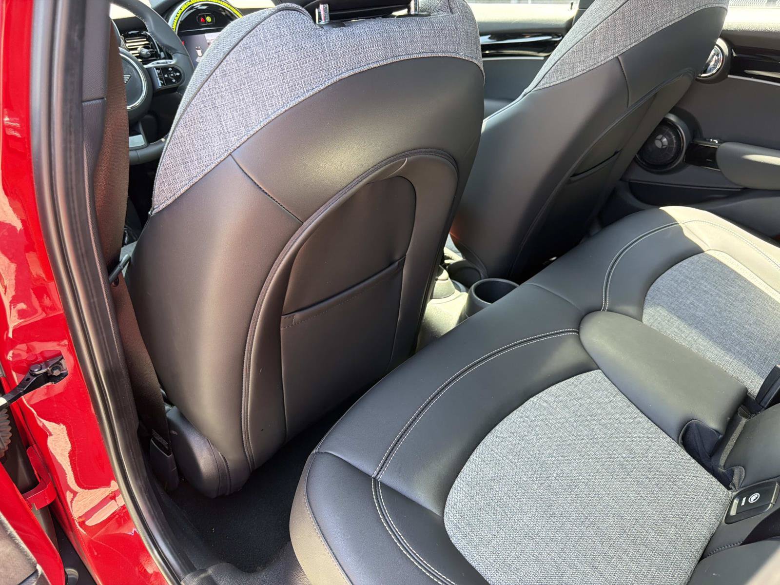 Certified 2023 MINI Cooper 4-Door Hardtop FWD image 9