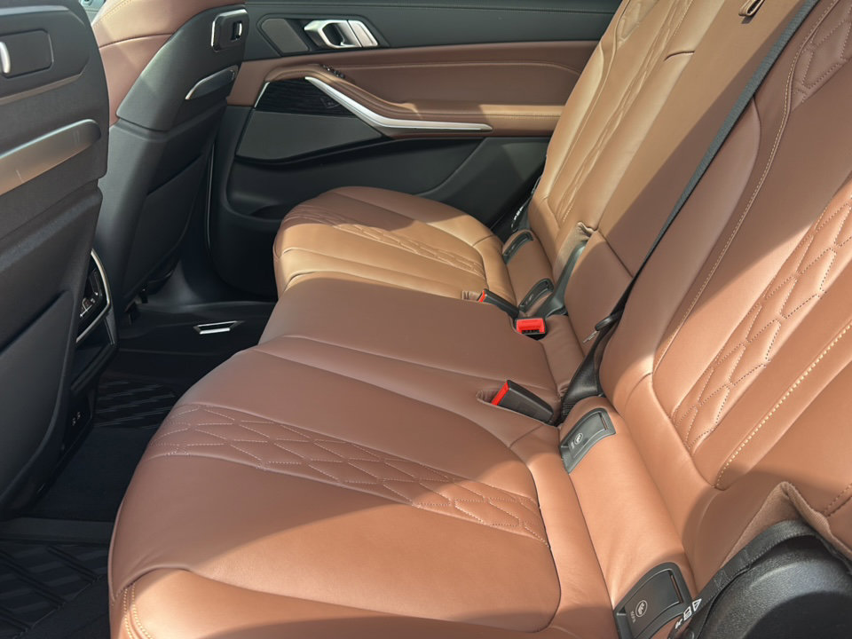 New 2026 BMW X7 M60i AWD/4WD image 16